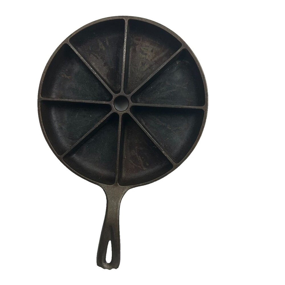 Vintage Cast Iron Cornbread Pan 8 Wedge Skillet Made In USA Heavy Duty